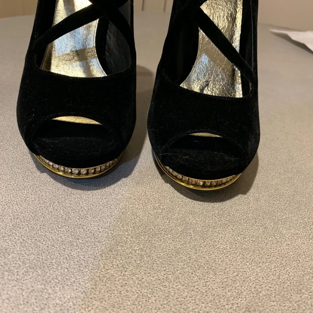 NWOB Adrianna Papell Black Velvet Leather Platform Pumps sz 8.5 M